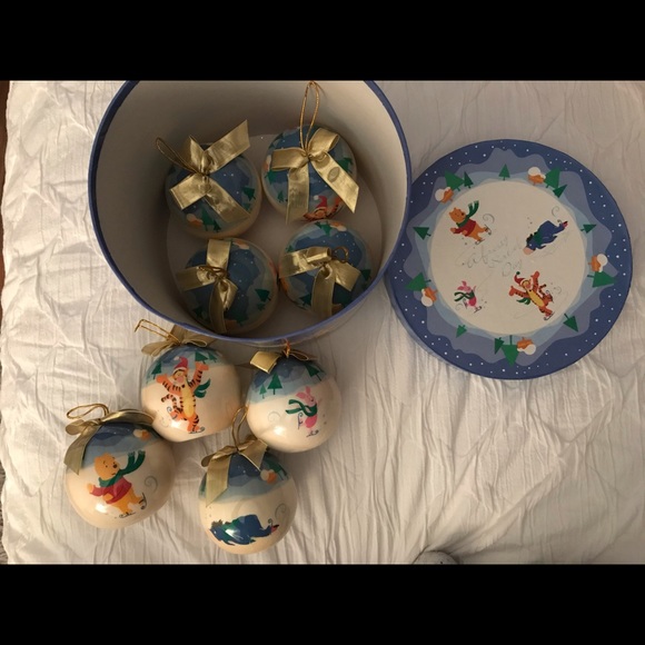 Winnie Pooh ornaments - Picture 5 of 5